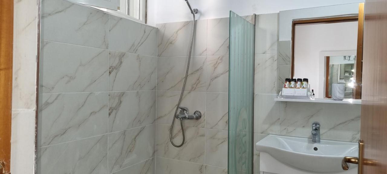 Green Villa Vlore Ngoại thất bức ảnh